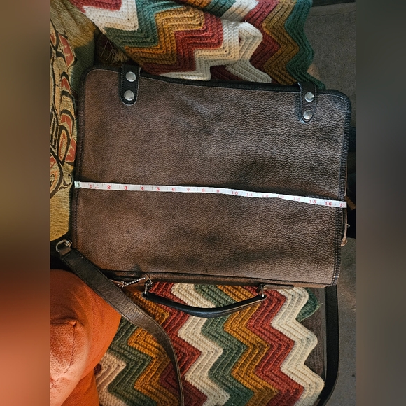 Roots Vintage Portfolio Bag // Pebbled Leather. 1980s. 17x14 Inches - Picture 8 of 15